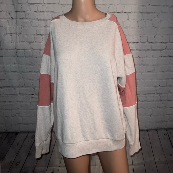 American Eagle Outfitters Other - American Eagle Ahh Mazingly Soft Cream & Pink Sweatshirt size XS